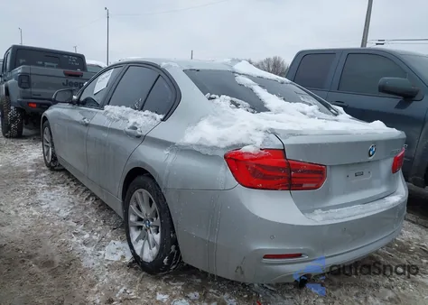 2016 BMW 320I z USA, uszkodzony, nr VIN WBA8A9C5XGK616604